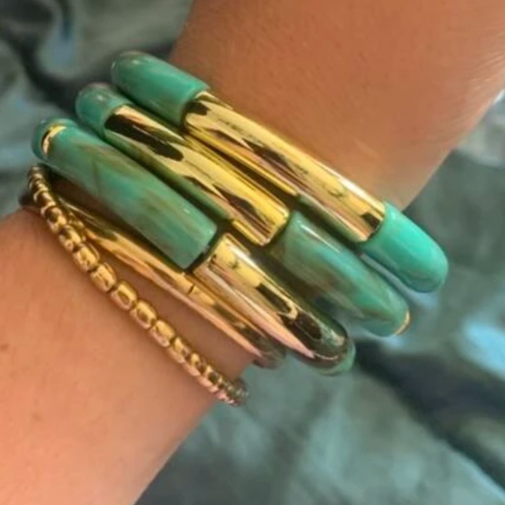 B2G1🌵Boho Turquoise Tube Bead & Gold Tone Stretch Stacking Bracelet NWT - Picture 4 of 15